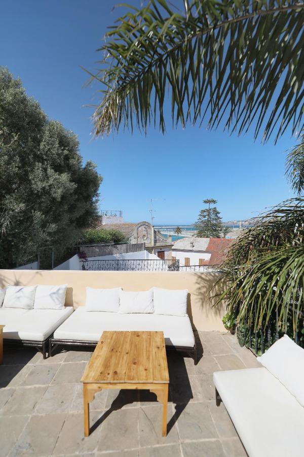 タンジェ Mimi Calpe Bed & Breakfast エクステリア 写真